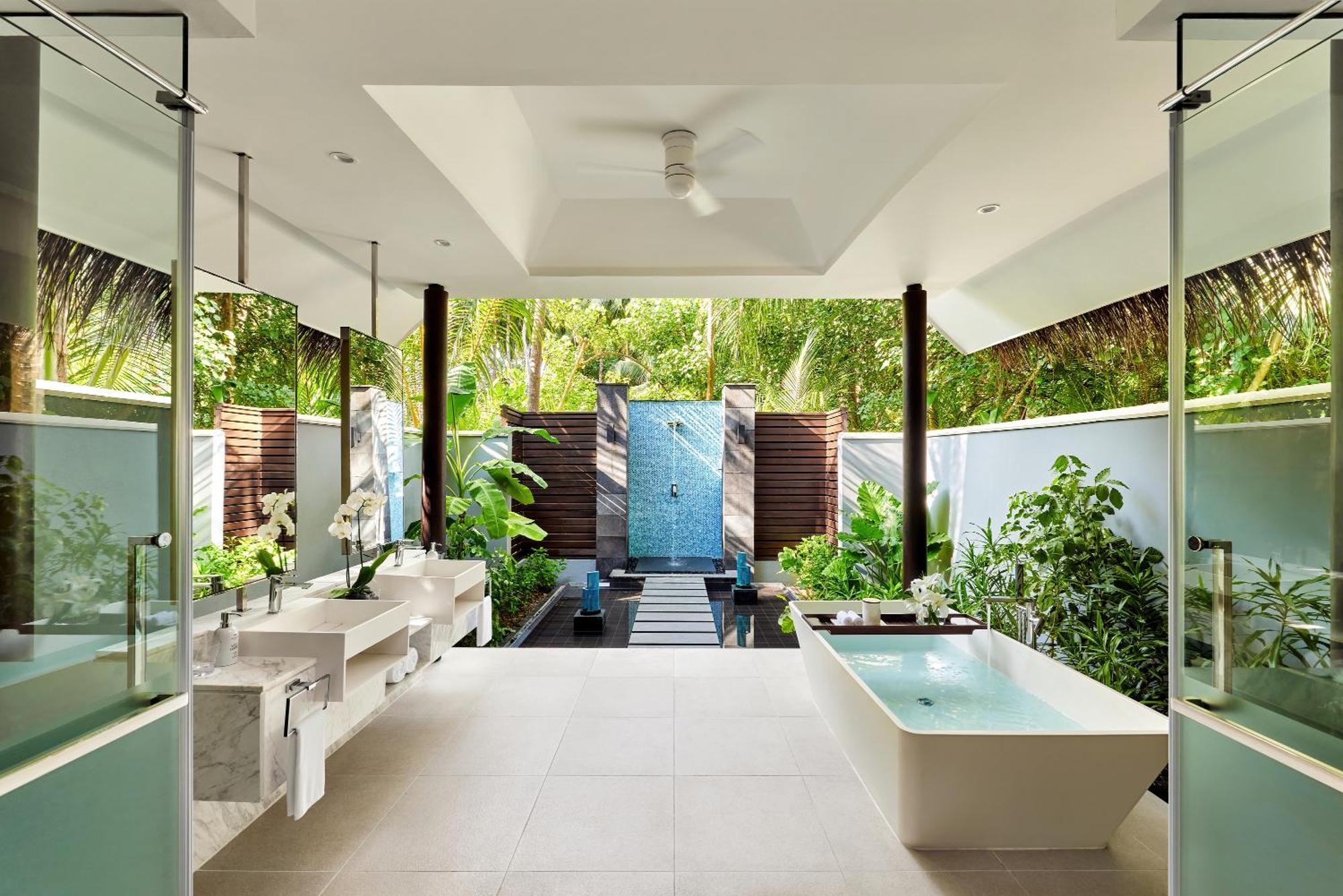 Deluxe Family Beach Pool Villa